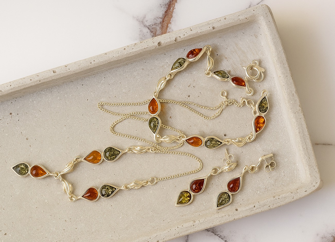 Jantárové šperky v striebre z kolekcie Dvojičky